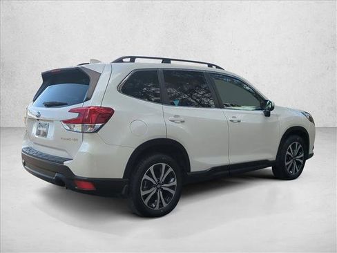 Used 2023 Subaru Forester Limited image 5