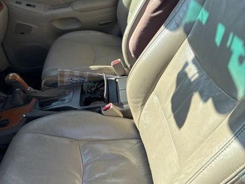 Used 2004 Lexus GX 470 image 6