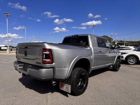 Used 2022 RAM 3500 Laramie w/ Night Edition image 3