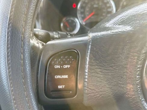 Used 2006 Jeep Liberty Renegade w/ Luxury Group image 27