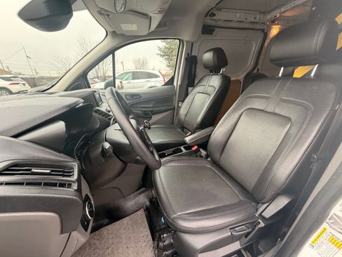 Used 2019 Ford Transit Connect XL FWD image 16