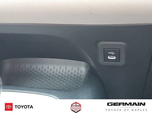 Used 2023 Toyota Corolla LE FWD image 32