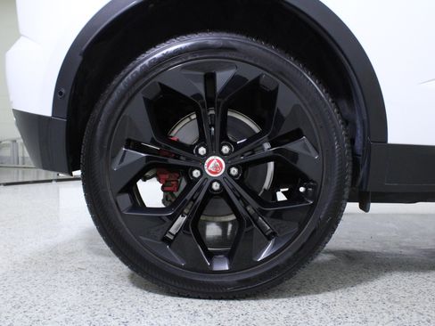 Used 2022 Jaguar E-PACE SE image 8