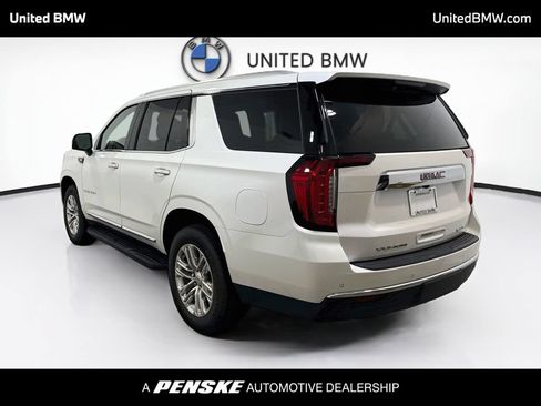 Used 2023 GMC Yukon SLT w/ SLT Premium Package AWD/4WD image 7