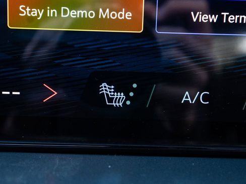 New 2026 Chevrolet Traverse LT image 52