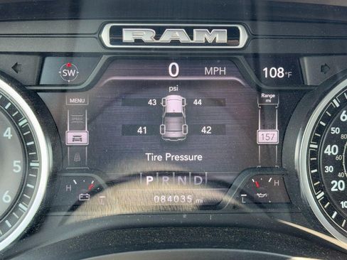 Used 2021 RAM 1500 4x4 Crew Cab image 20