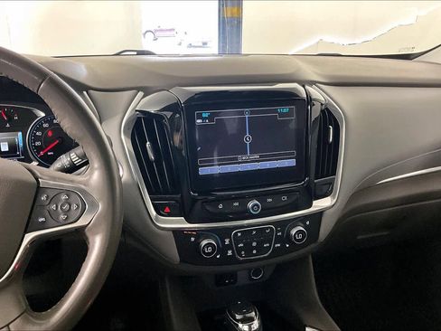 Used 2019 Chevrolet Traverse Premier w/ Driver Confidence II Package image 7