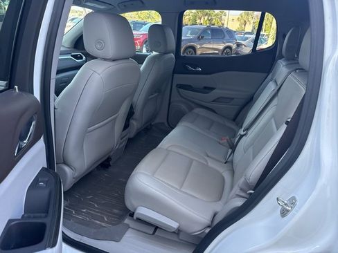 Used 2019 GMC Acadia SLT image 8