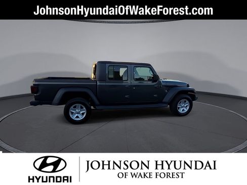 Used 2020 Jeep Gladiator Sport w/ Quick Order Package 24S AWD/4WD image 9
