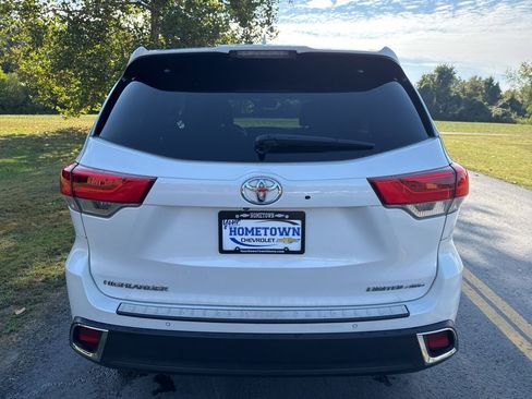 Used 2019 Toyota Highlander Limited image 6