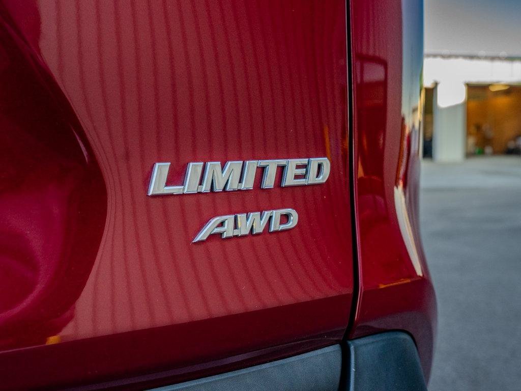Used 2019 Toyota RAV4 Limited AWD/4WD image 10