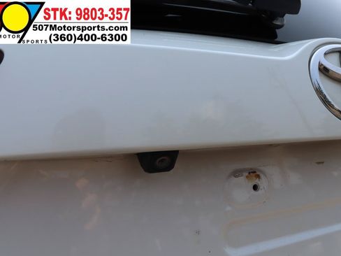 Used 2015 Toyota RAV4 Limited w/ Technology Package AWD/4WD image 15
