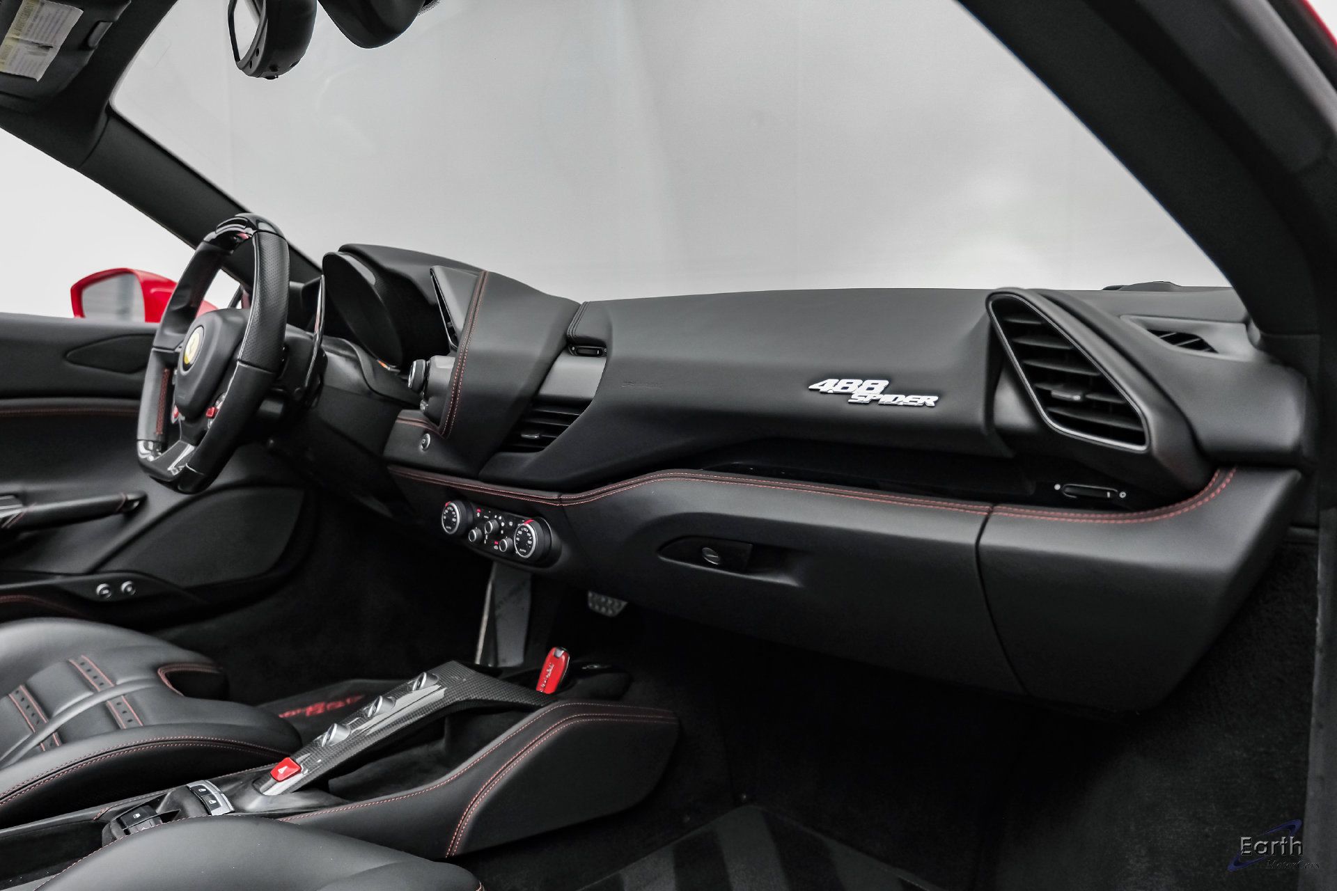 Used 2018 Ferrari 488 Spider RWD image 65