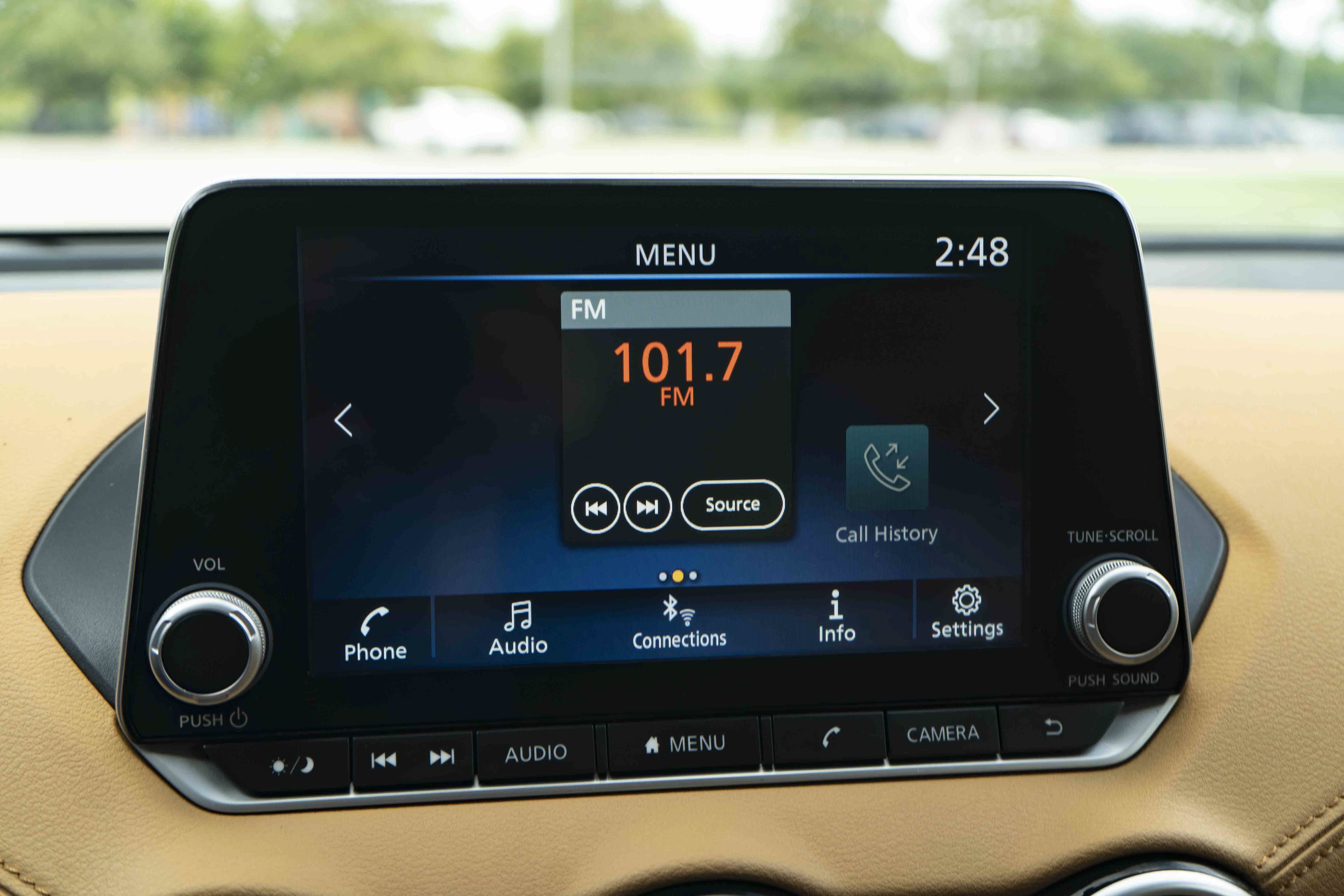 Used 2024 Nissan Sentra SV w/ SV Premium Package FWD image 29