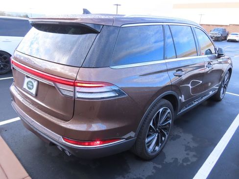 Used 2022 Lincoln Aviator Reserve w/ Equipment Group 201A image 4