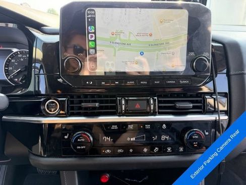 Used 2023 Nissan Pathfinder SL FWD image 13