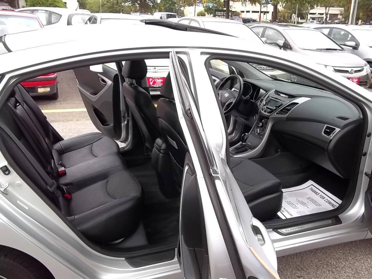 Used 2014 Hyundai Elantra Sport FWD image 10