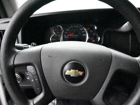 Used 2025 Chevrolet Express 3500 LT w/ LT Preferred Equipment Group RWD image 15