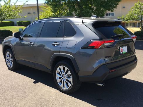 Used 2024 Toyota RAV4 XLE Premium w/ Weather Package AWD/4WD image 4