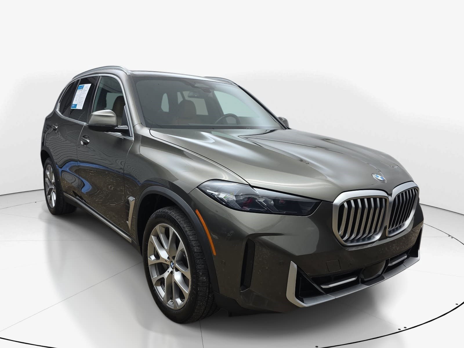 Used 2024 BMW X5 xDrive40i AWD/4WD image 2