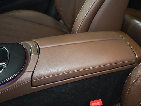 Used 2023 Mercedes-Benz E 350 4MATIC Sedan image 49