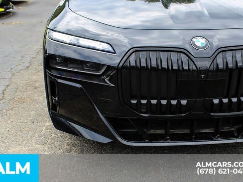 Used 2023 BMW 740i w/ Executive Package RWD image 10
