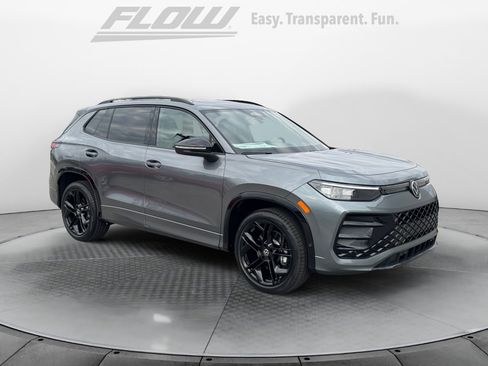 New 2026 Volkswagen Tiguan SE R-Line AWD/4WD image 1