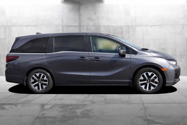 Certified 2026 Honda Odyssey EX-L image 5