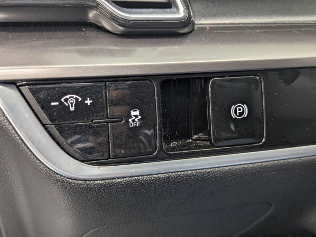 Used 2023 Kia Sportage EX FWD image 13