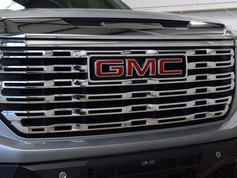 Used 2025 GMC Sierra 1500 Denali w/ Denali Reserve Package image 9