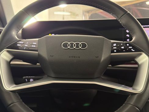 Used 2025 Audi Q5 Premium Plus w/ Premium Plus AWD/4WD image 23