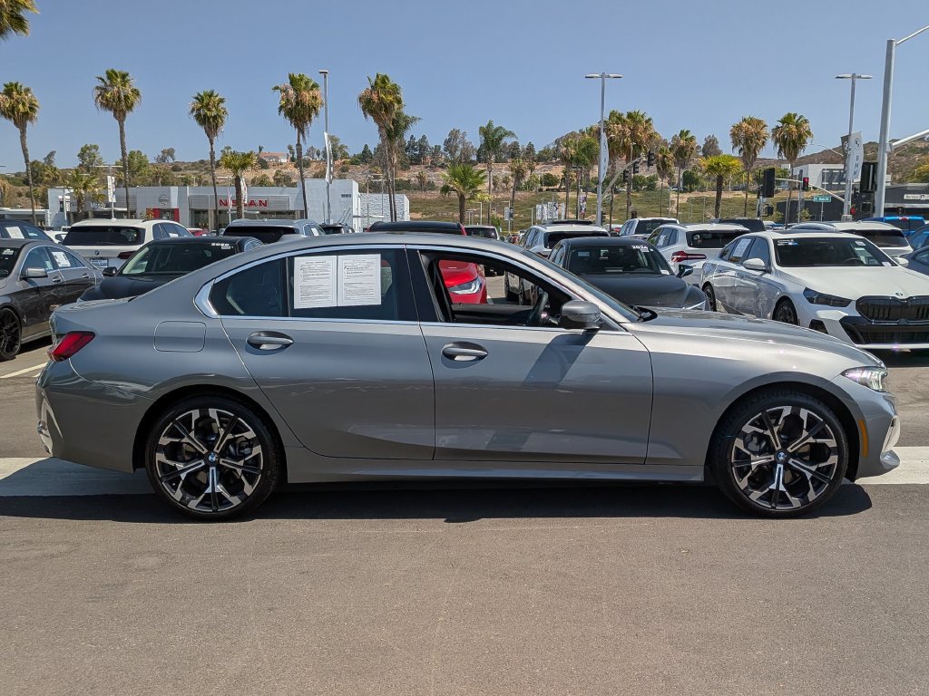 Used 2025 BMW 330i xDrive Sedan AWD/4WD image 3