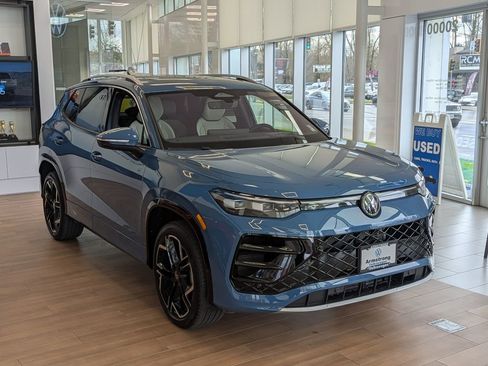 New 2026 Volkswagen Tiguan SEL R-Line image 6