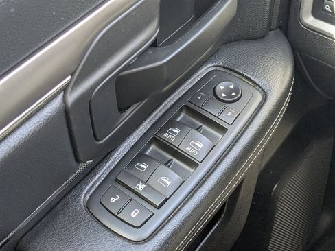Used 2016 RAM 1500 Express image 19