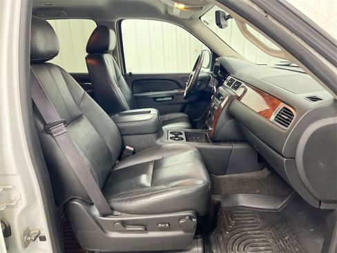 Used 2014 Chevrolet Tahoe LT image 20