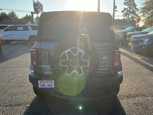 Used 2024 Ford Bronco Outer Banks image 6