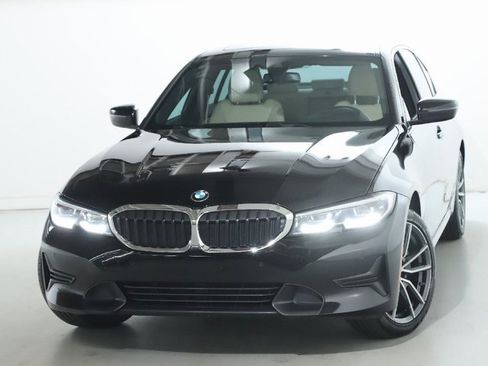 Used 2022 BMW 330i xDrive Sedan w/ Premium Package 2 image 3