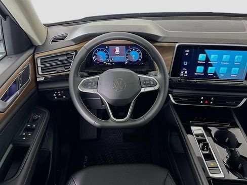 New 2026 Volkswagen Atlas SE image 22