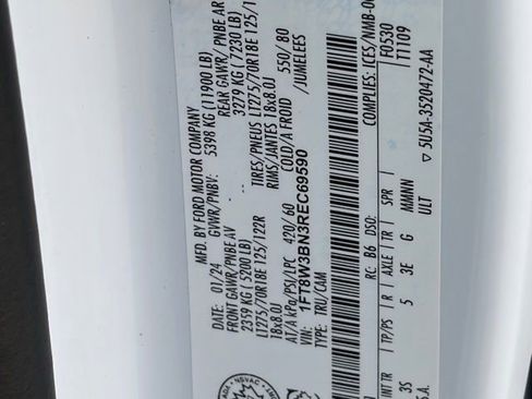 Used 2024 Ford F350 XLT w/ FX4 Off-Road Package image 34