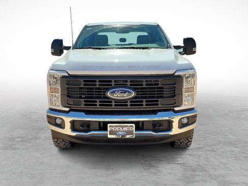 New 2026 Ford F250 XL w/ XL Off-Road Package AWD/4WD image 3