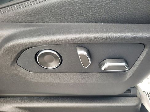 New 2026 GMC Yukon XL Denali image 16