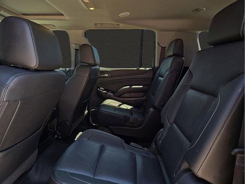 Used 2020 GMC Yukon XL SLT w/ Premium Edition RWD image 10