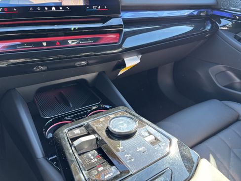 Certified 2026 BMW 530i w/ Premium Package RWD image 17