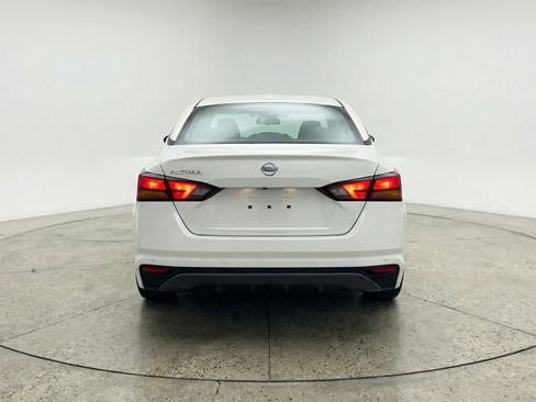 Used 2025 Nissan Altima 2.5 SV image 7
