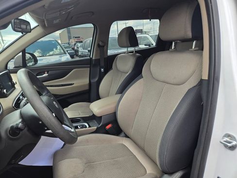 Used 2019 Hyundai Santa Fe SE FWD image 9
