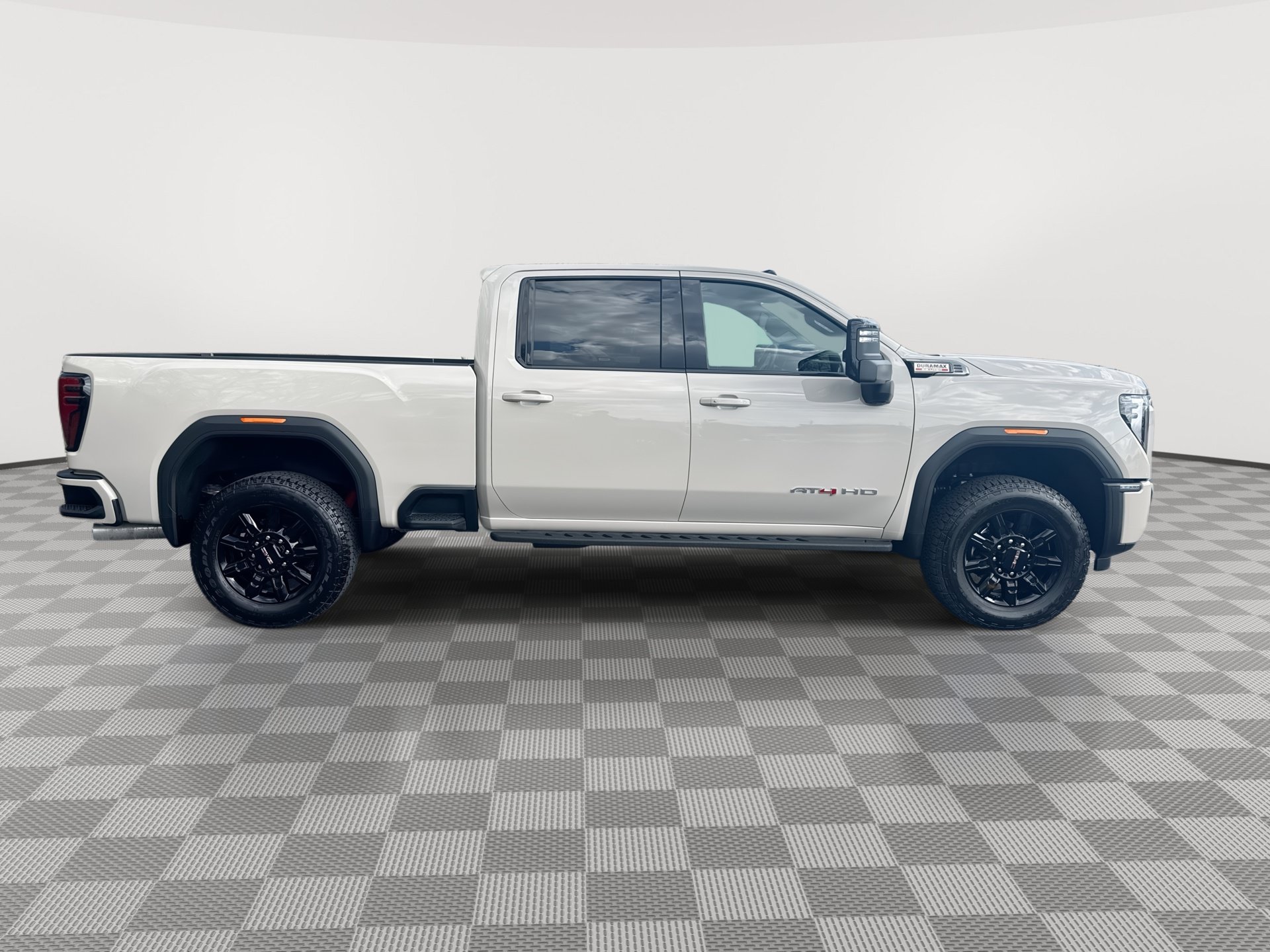 New 2026 GMC Sierra 2500 AT4 w/ AT4 Premium Plus Package AWD/4WD image 9