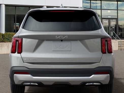 New 2026 Kia Sorento LX FWD image 14