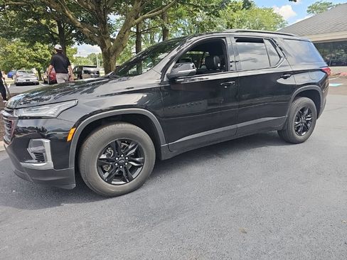 Used 2023 Chevrolet Traverse LS w/ Midnight/Sport Edition FWD image 4