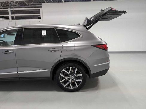 Used 2023 Acura MDX SH-AWD w/ Technology Package image 12