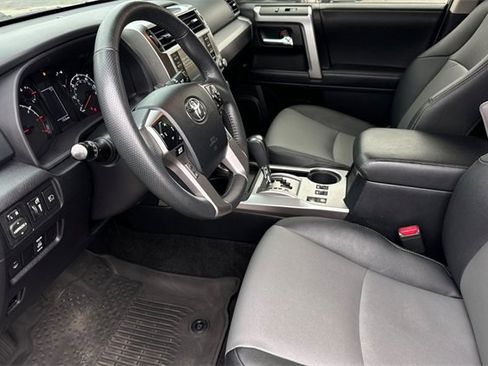 Used 2020 Toyota 4Runner SR5 Premium w/ Moonroof Package image 12